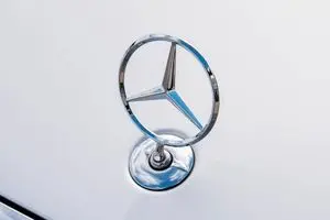 مدیرعامل مرسدس بنز عصبانی شد